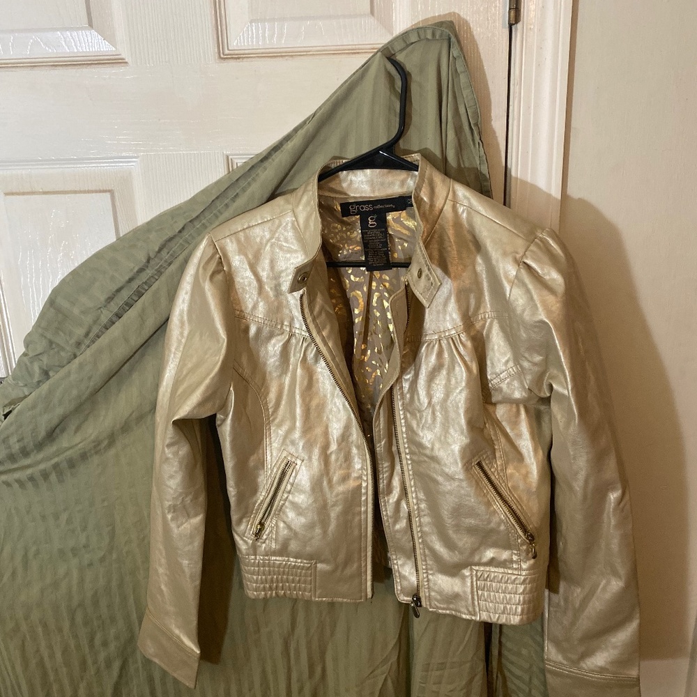 Leather jacket - Picture 1 of 3